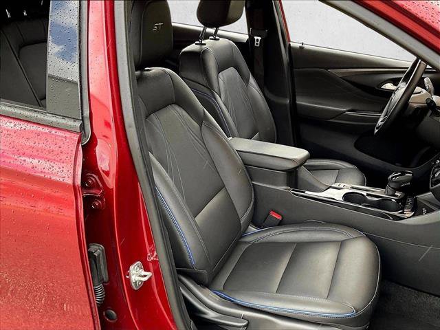 Used 2025 Buick Envista Sport Touring w/ Convenience I Package FWD image 7