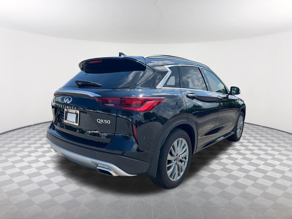 Certified 2025 INFINITI QX50 Luxe AWD/4WD image 5