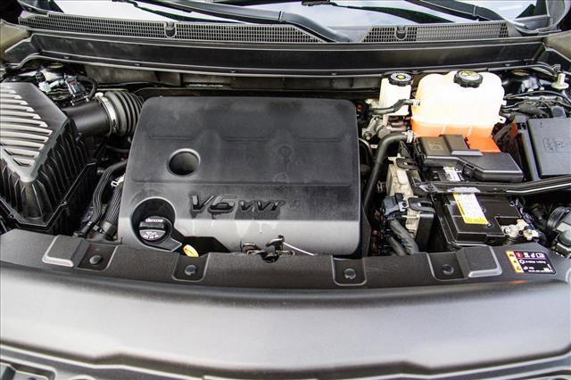 Used 2020 Buick Enclave Essence w/ Sport Touring Edition image 27