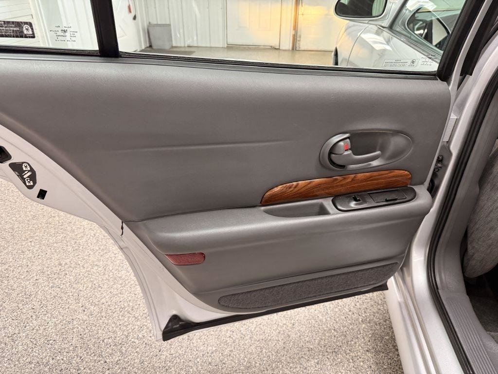 Used 2003 Buick Le Sabre Custom FWD image 26