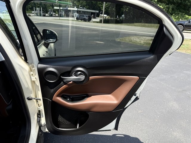 Used 2020 FIAT 500X Trekking Plus w/ Premium Group image 42