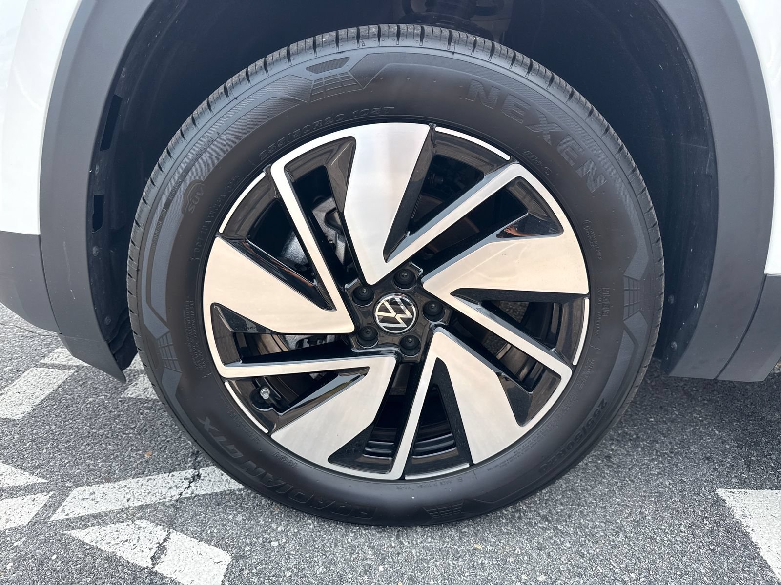 Certified 2026 Volkswagen Atlas SEL AWD/4WD image 28