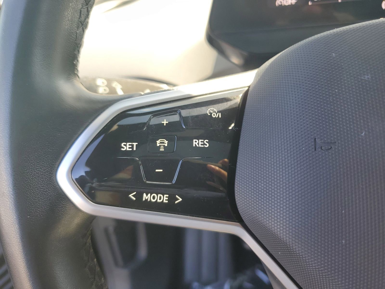 Used 2021 Volkswagen ID.4 Pro S w/ Gradient Package AWD/4WD image 28