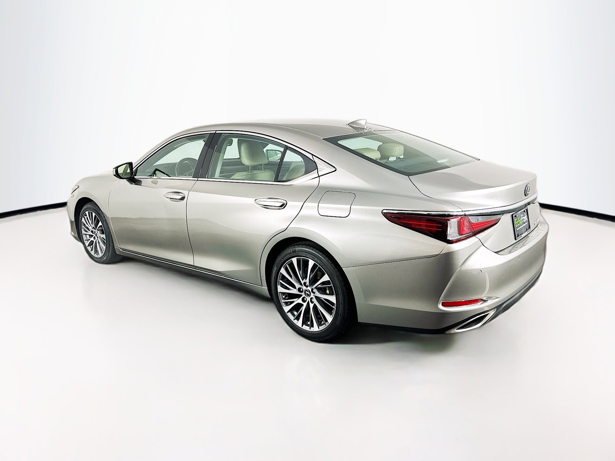 Used 2021 Lexus ES 350 w/ Premium Package FWD image 5