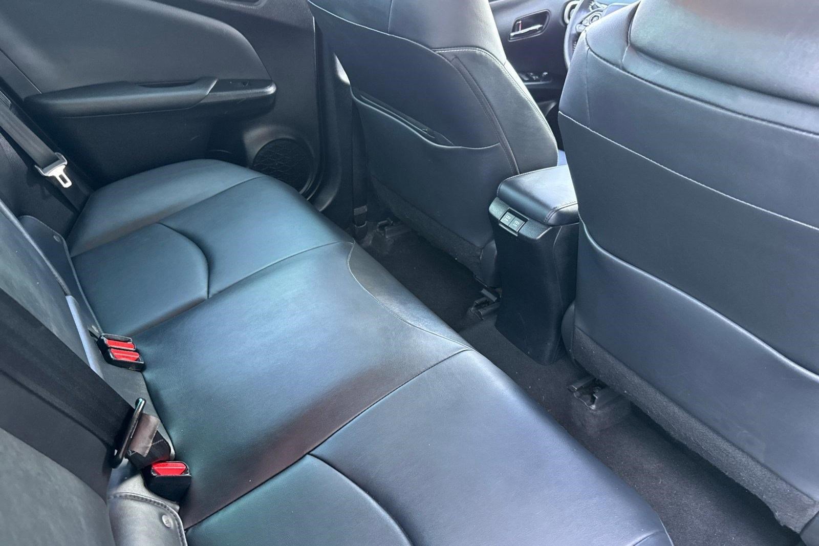 Used 2020 Toyota Prius Prime Limited w/ Carpet Mat Package FWD image 15