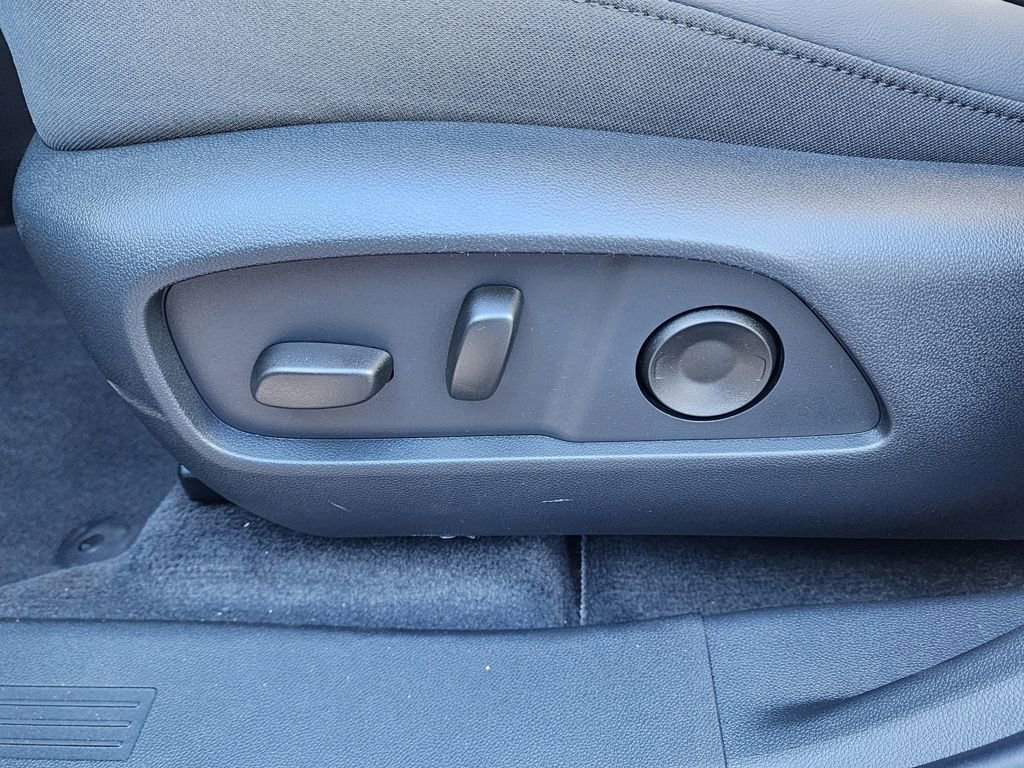 New 2026 GMC Terrain Elevation w/ Elevation Premium Package AWD/4WD image 16