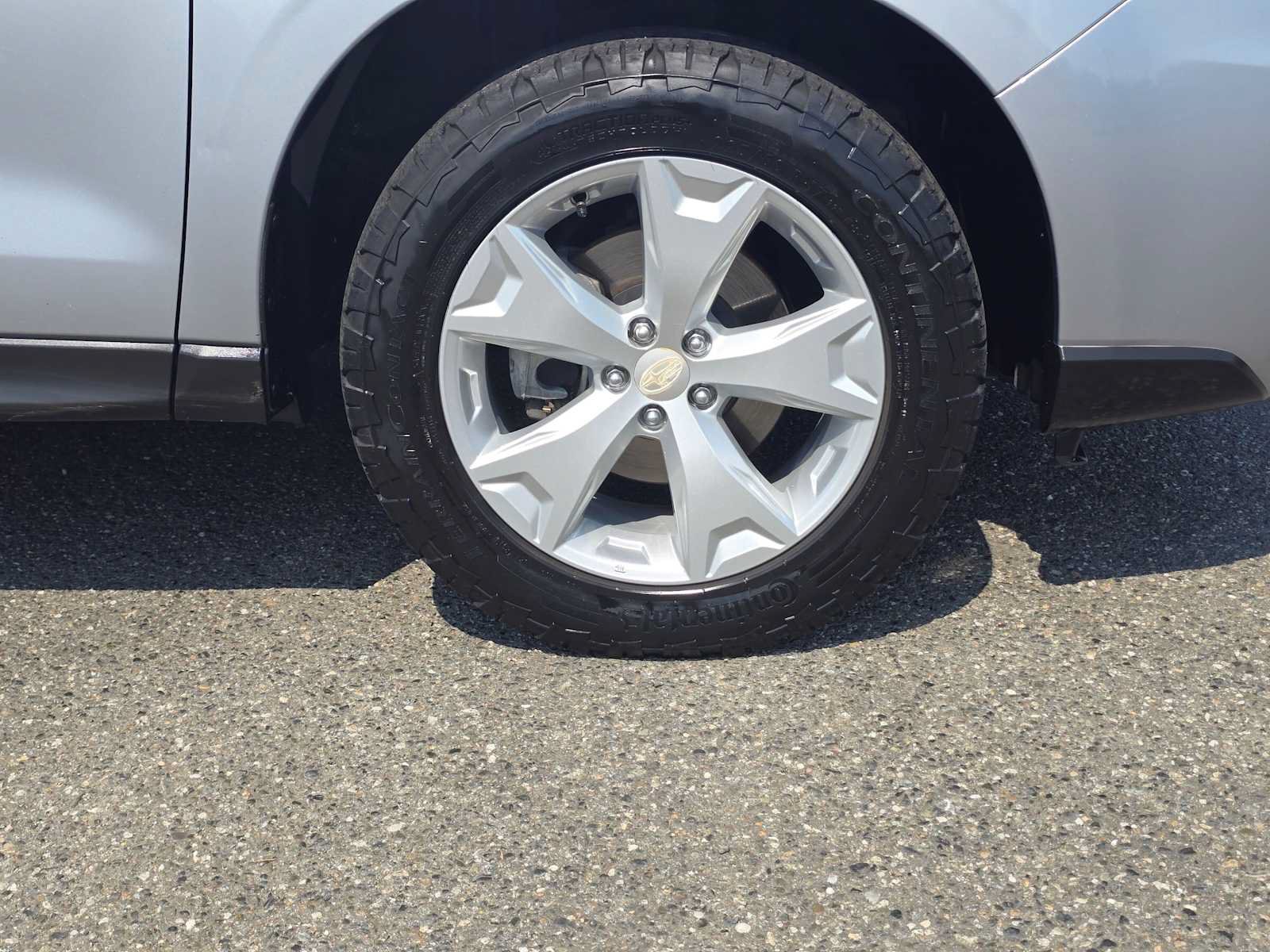 Used 2014 Subaru Forester 2.5i Limited AWD/4WD image 9