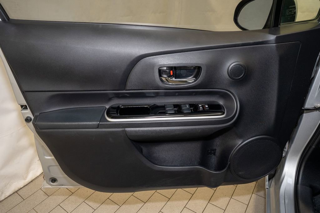 Used 2016 Toyota Prius C Four image 10