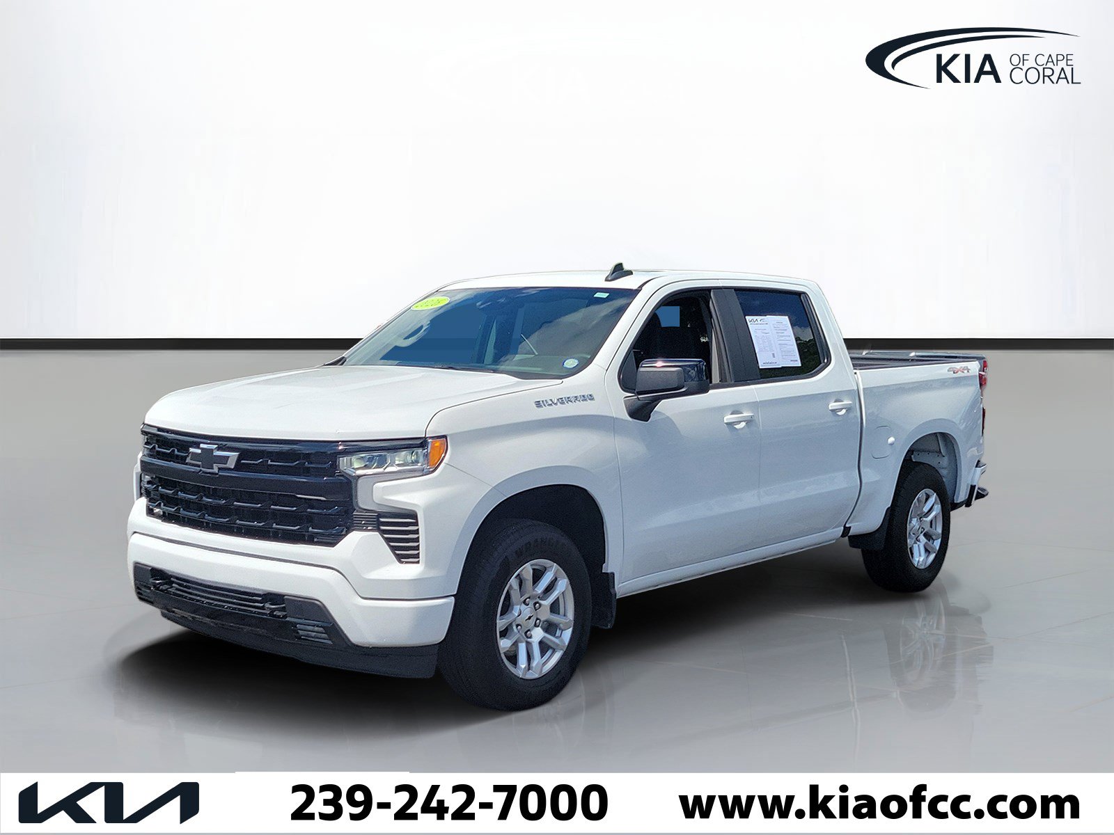 Used 2026 Chevrolet Silverado 1500 RST AWD/4WD image 3