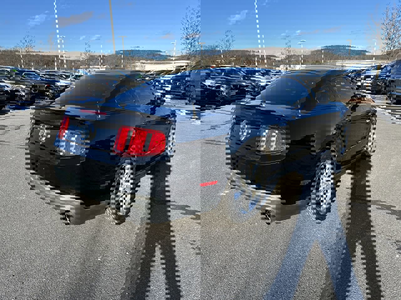 Used 2011 Ford Mustang GT Premium image 7