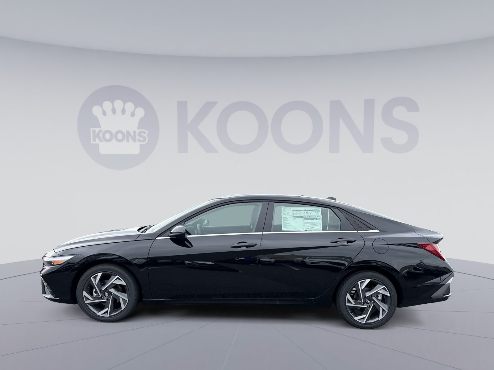New 2026 Hyundai Elantra Limited FWD image 2