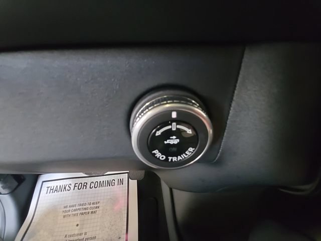 Used 2025 Lincoln Navigator Reserve AWD/4WD image 19