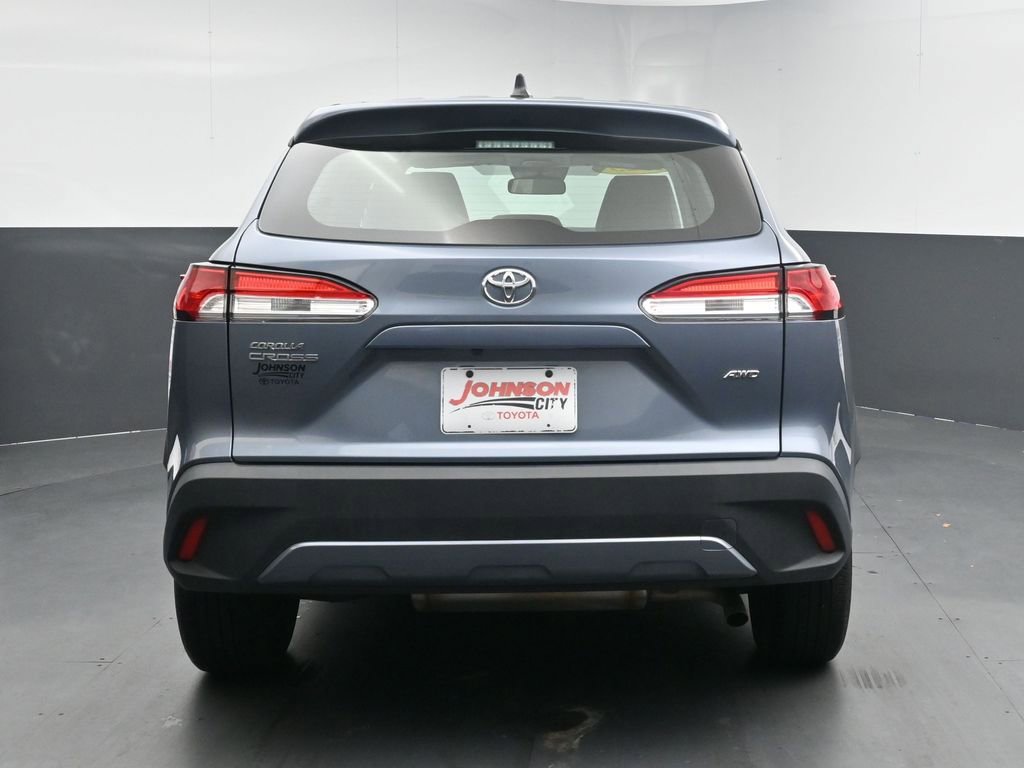 Used 2023 Toyota Corolla Cross L image 8