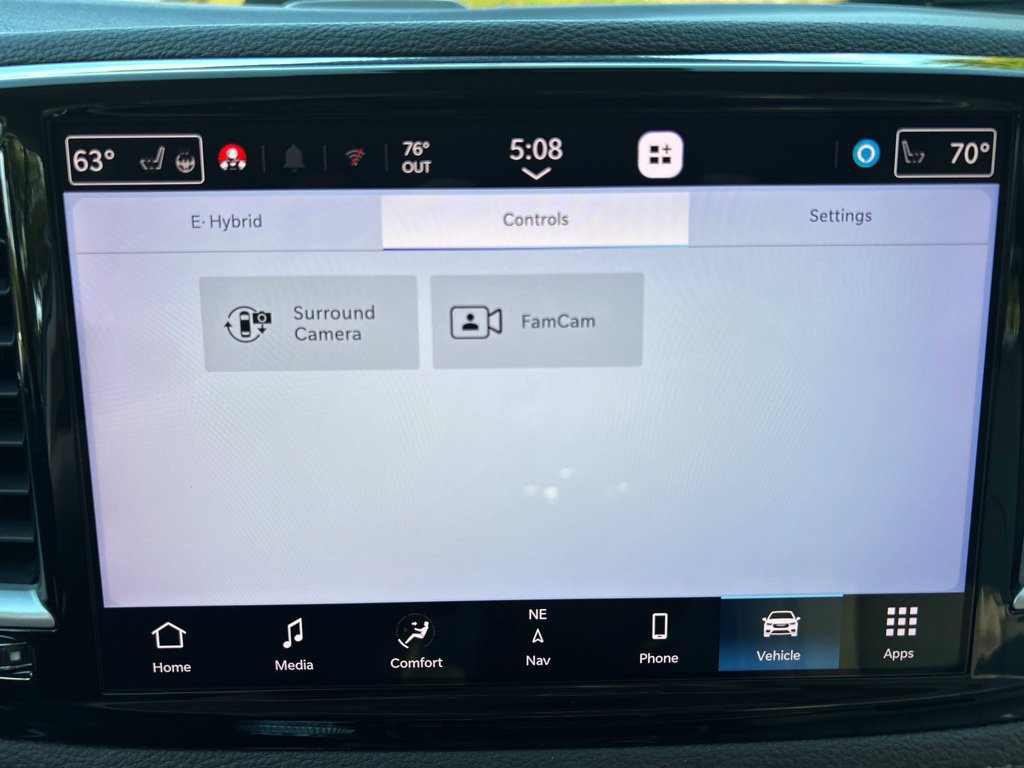 Used 2021 Chrysler Pacifica Touring-L w/ Uconnect Theater Family Group FWD image 30