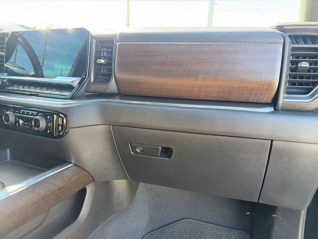 Certified 2024 Chevrolet Silverado 2500 High Country w/ High Country Premium Package image 32