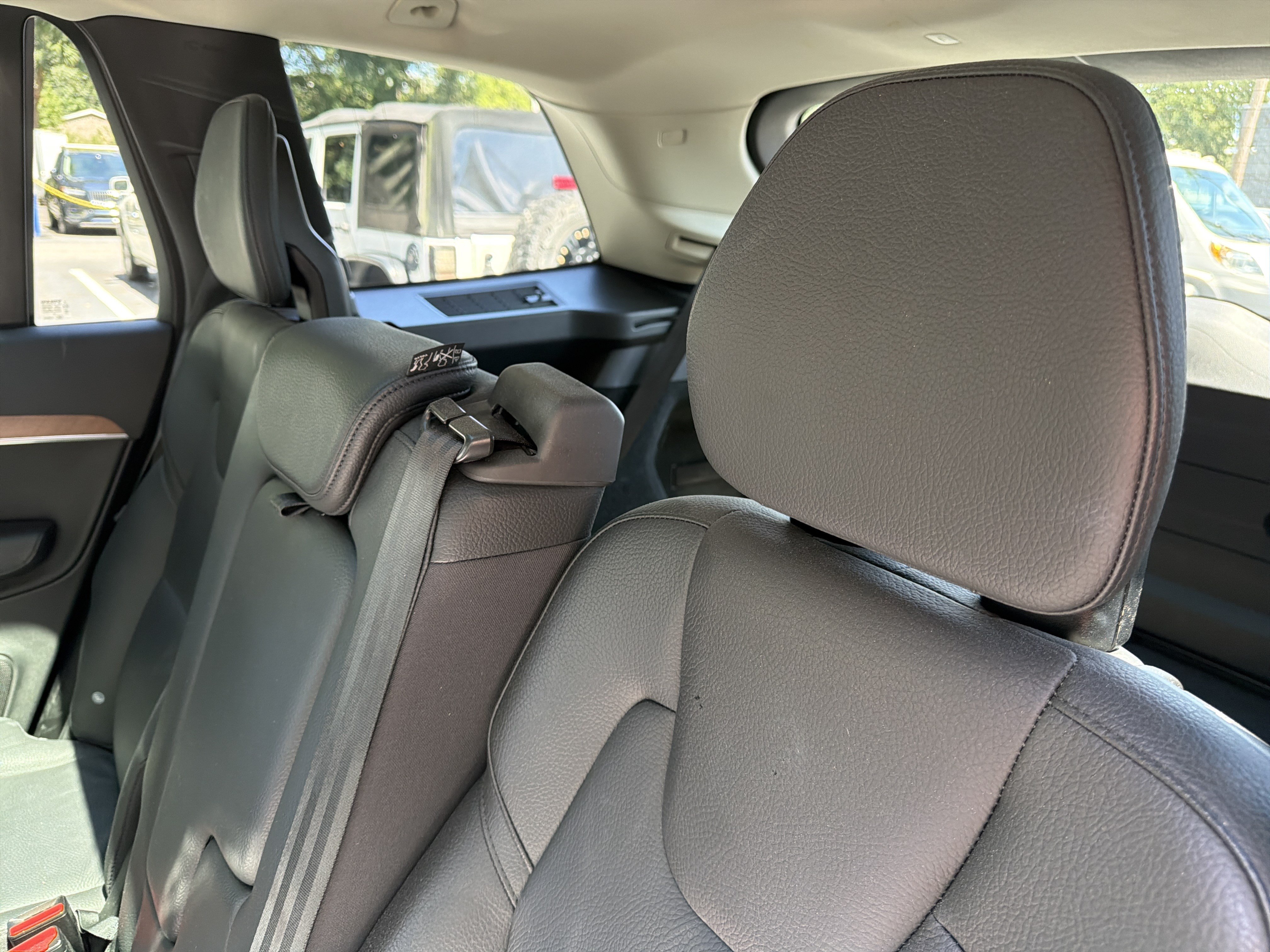 Used 2023 Volvo XC90 B6 Plus AWD/4WD image 29