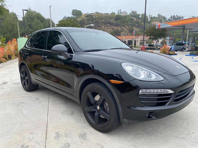 Used 2012 Porsche Cayenne AWD/4WD image 3