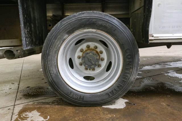 Used 2017 Ford F550 4x4 Regular Cab Super Duty image 15