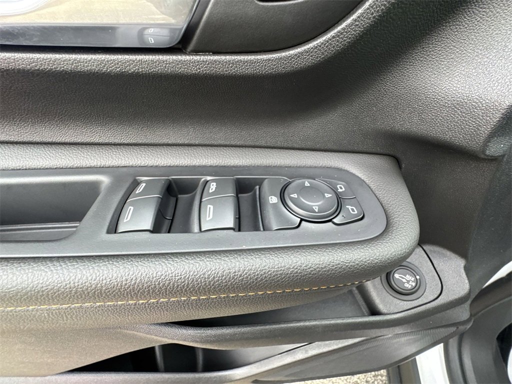 Used 2020 GMC Terrain SLT w/ Preferred Package image 13