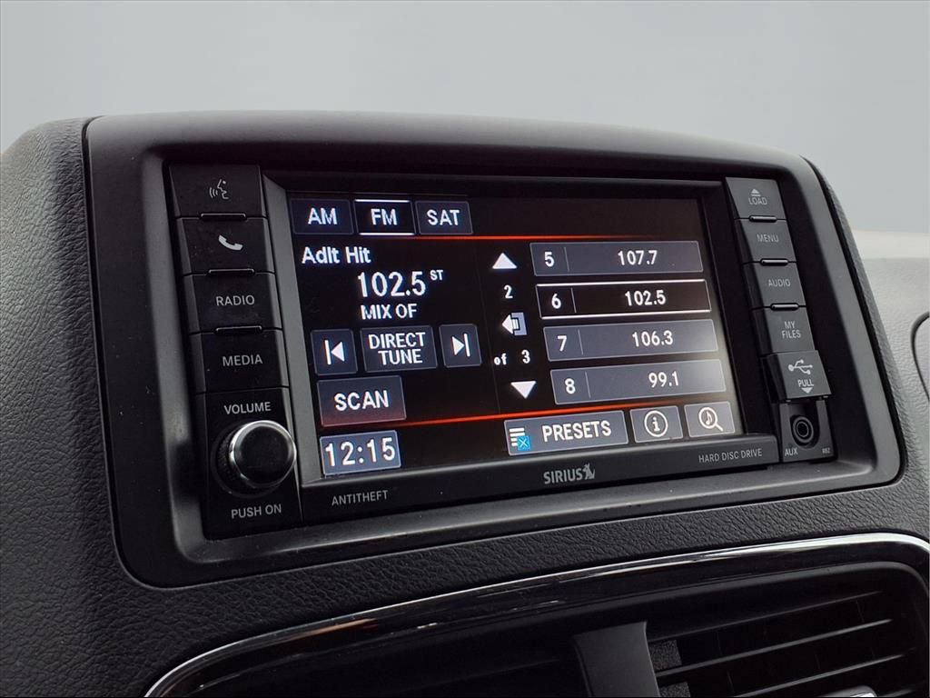 Used 2018 Dodge Grand Caravan SE w/ UConnect Hands-Free Group image 5