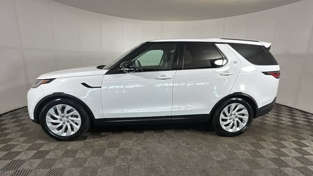 Used 2024 Land Rover Discovery S AWD/4WD image 5