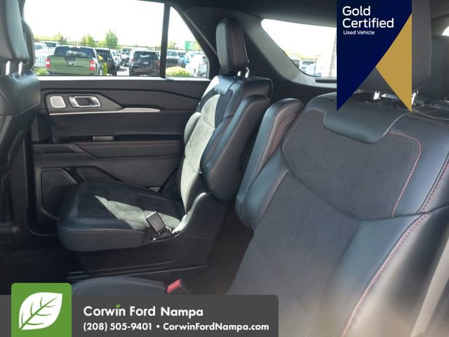 Used 2025 Ford Explorer ST image 27