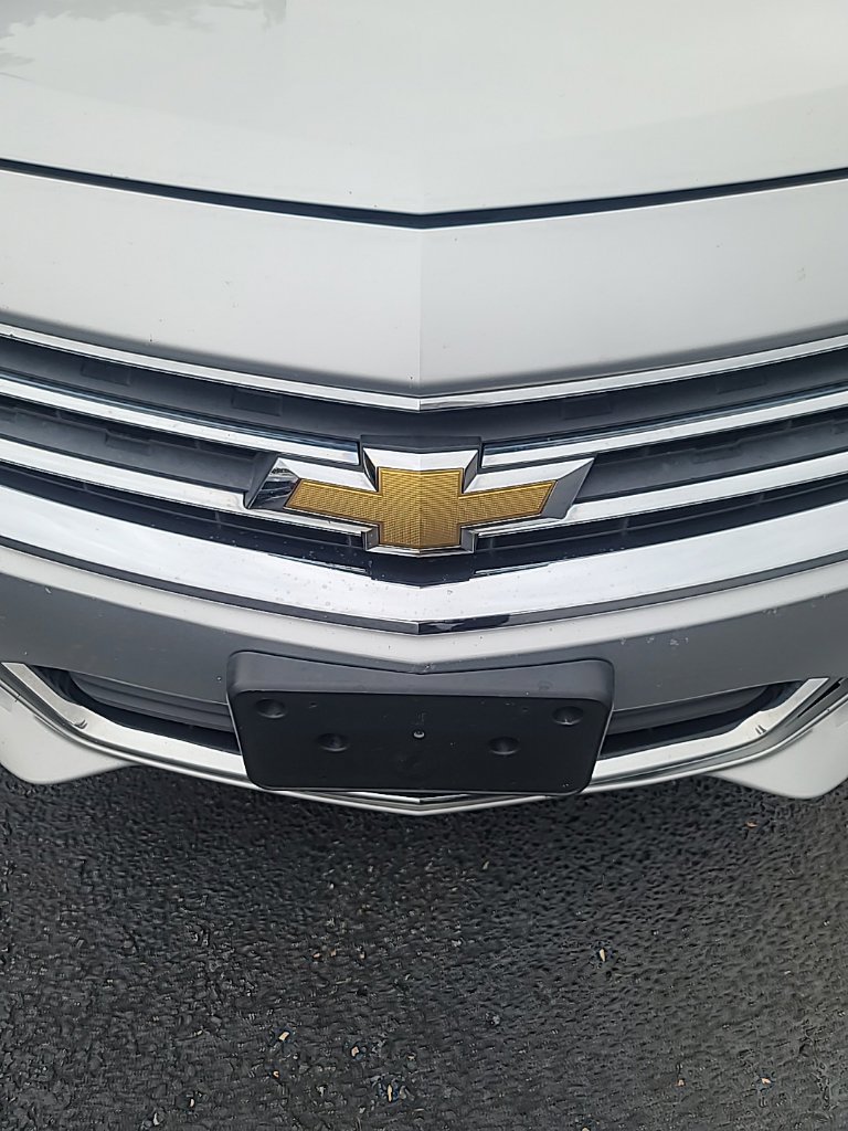 Used 2017 Chevrolet Impala LT FWD image 4