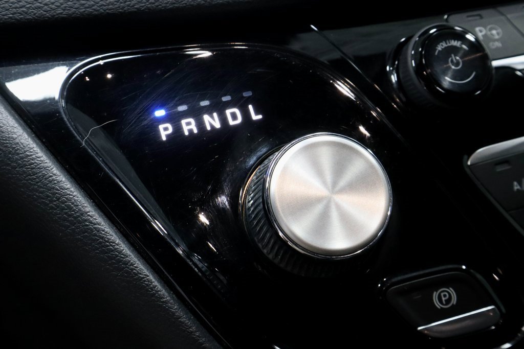 Used 2020 Chrysler Pacifica Touring-L w/ Advanced Safetytec Group image 31