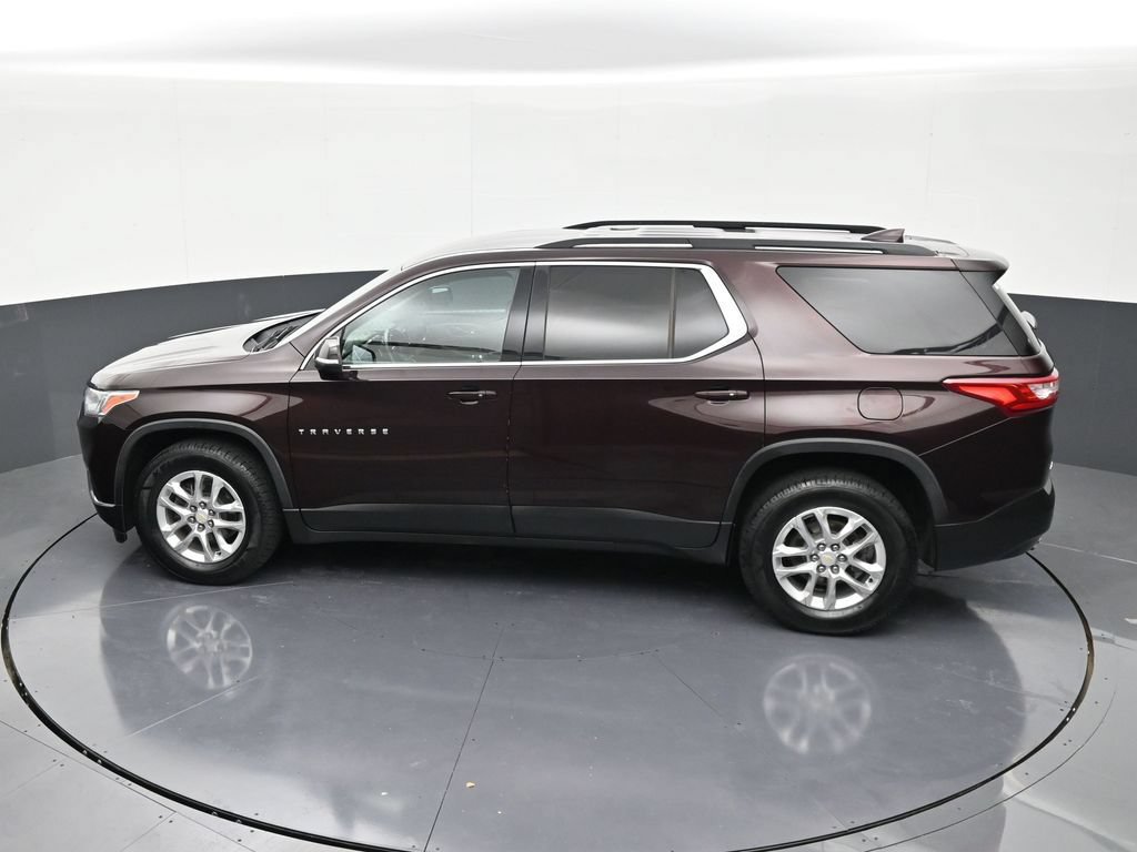 Used 2021 Chevrolet Traverse LT FWD image 20