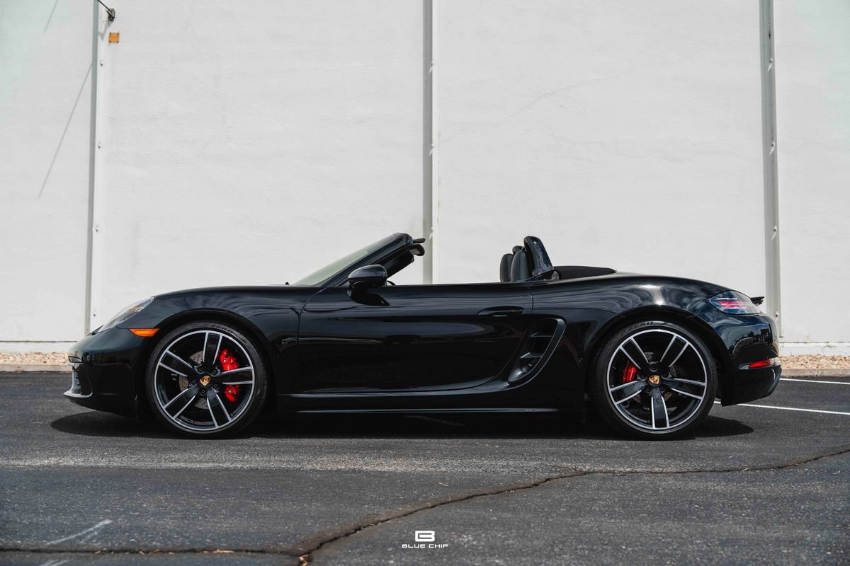 Used 2025 Porsche 718 Boxster S RWD image 40