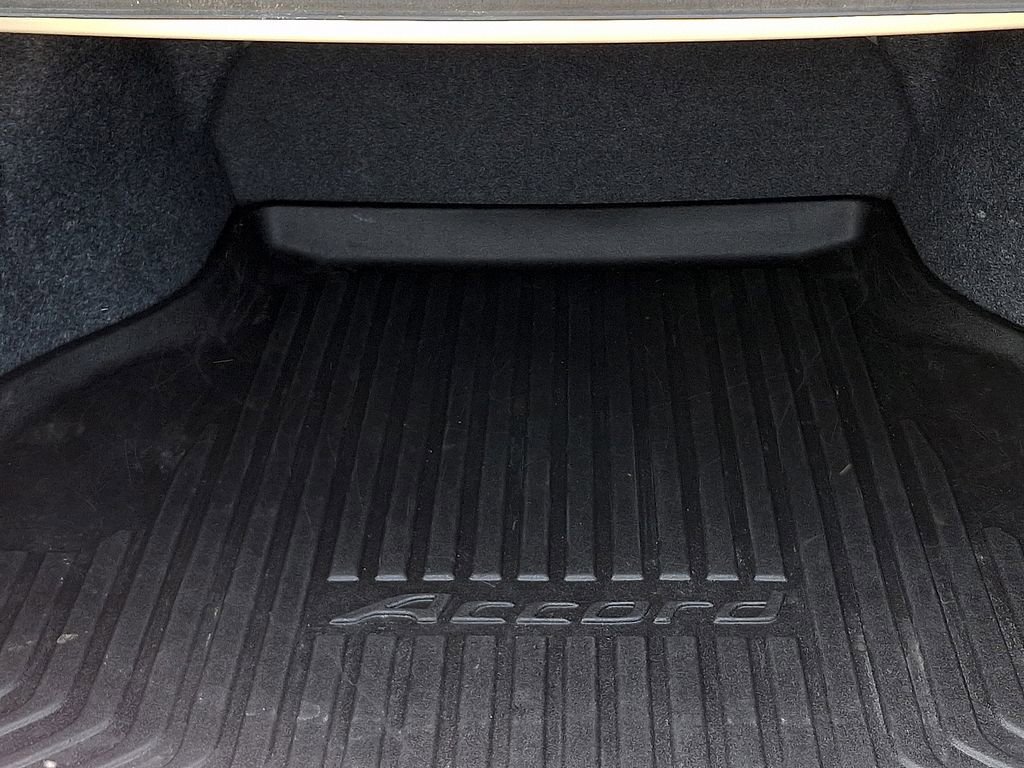 Used 2014 Honda Accord Sport image 29
