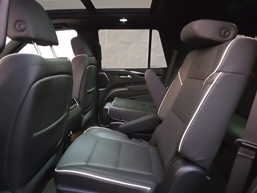 Certified 2024 Cadillac Escalade Sport w/ LPO, ONYX Package AWD/4WD image 23