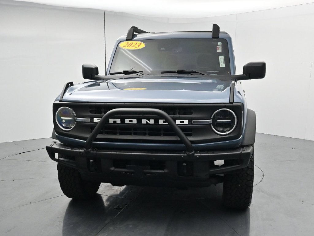 Used 2023 Ford Bronco Black Diamond AWD/4WD image 3
