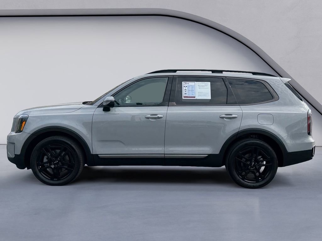 Used 2023 Kia Telluride EX X-Line image 2