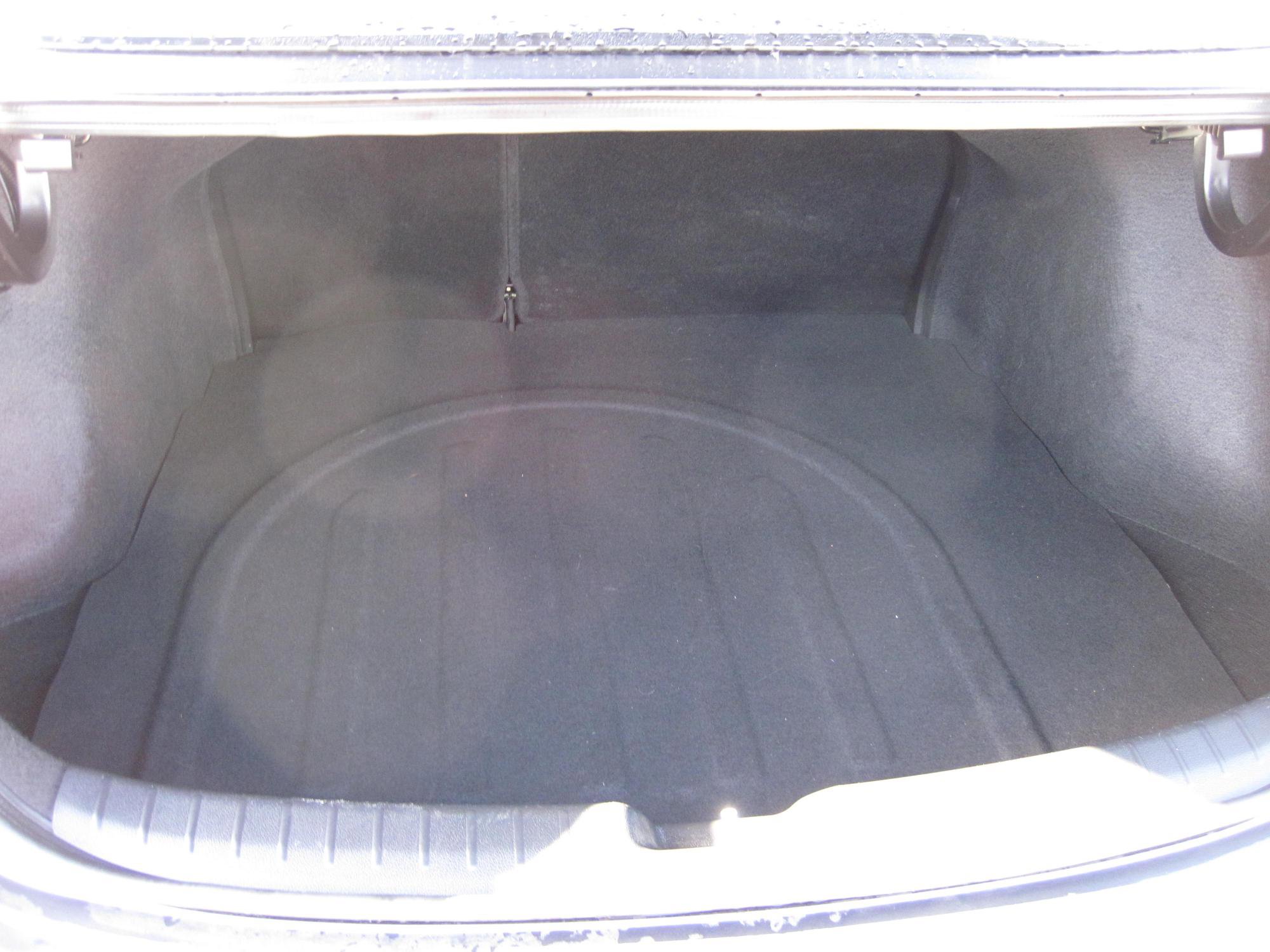 Used 2023 Kia Forte LXS image 5