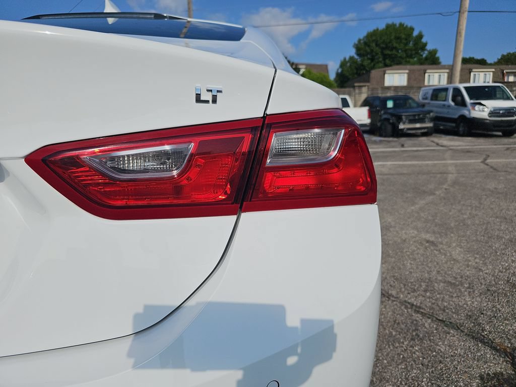 Used 2024 Chevrolet Malibu LT FWD image 33