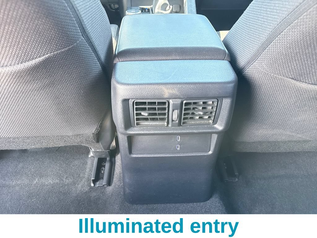 Used 2025 Toyota 4Runner SR5 AWD/4WD image 11