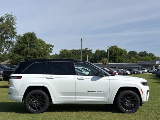 New 2026 Jeep Grand Cherokee Summit w/ Obsidian Package AWD/4WD image 6