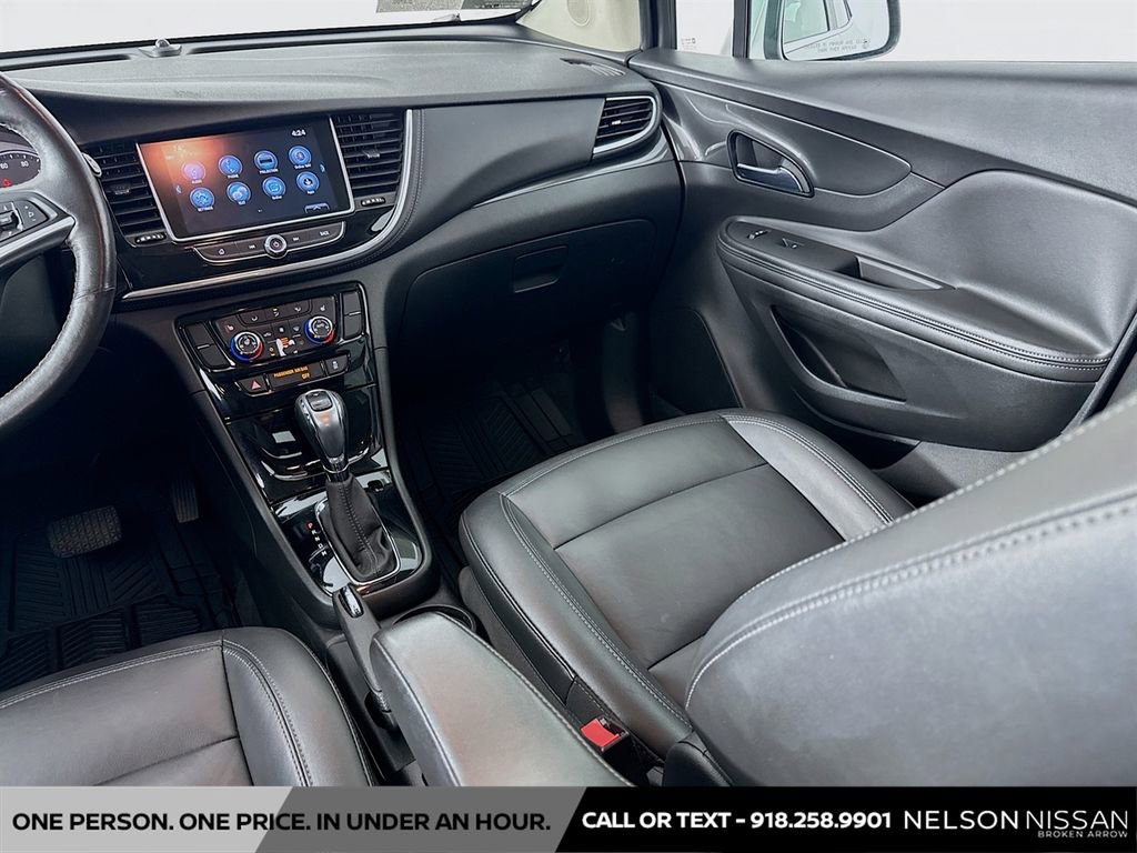 Used 2017 Buick Encore Essence FWD image 22