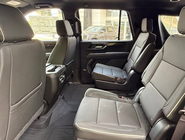 New 2026 GMC Yukon XL Elevation w/ Elevation Premium Package image 17