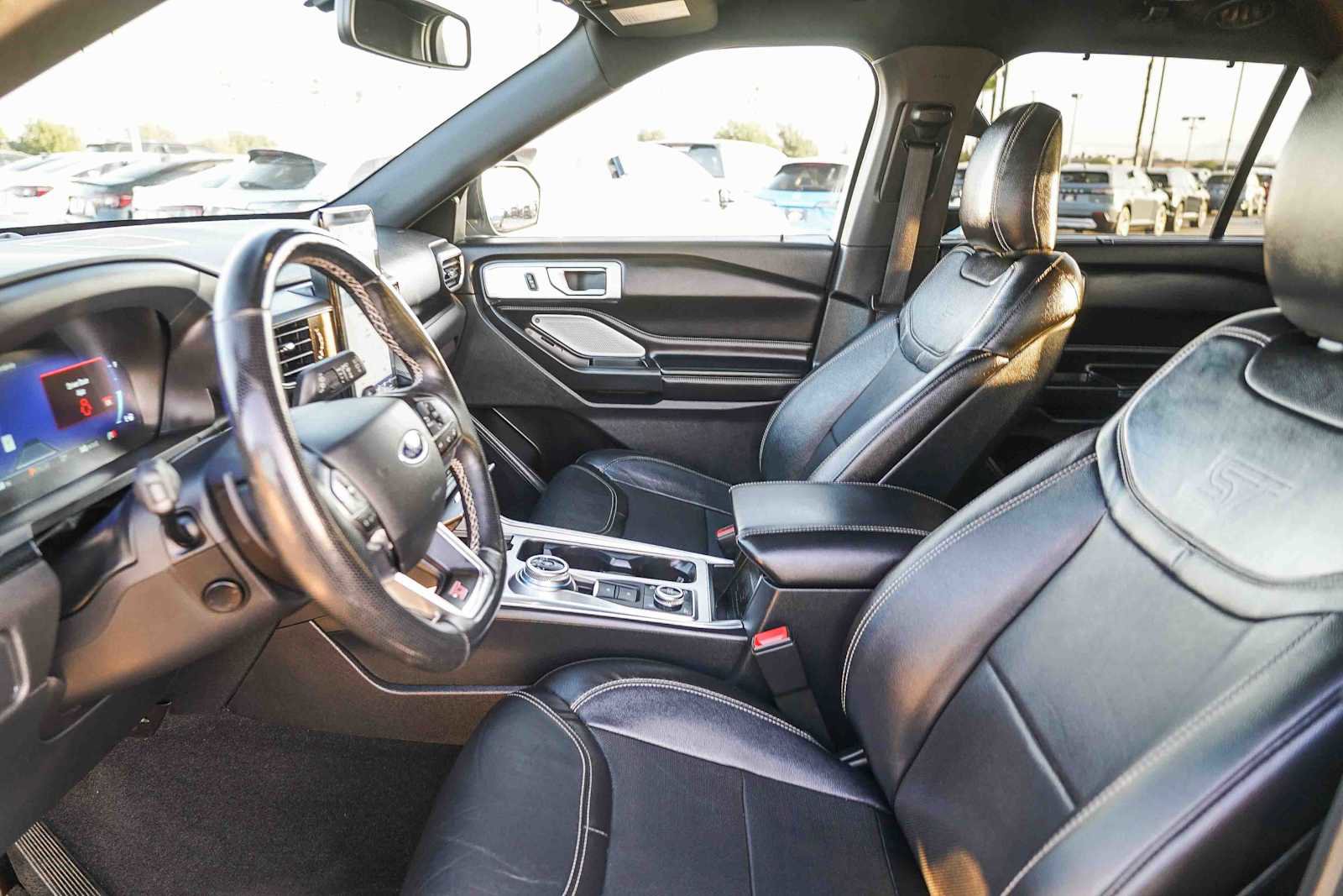 Used 2020 Ford Explorer ST w/ ST Street Pack image 18