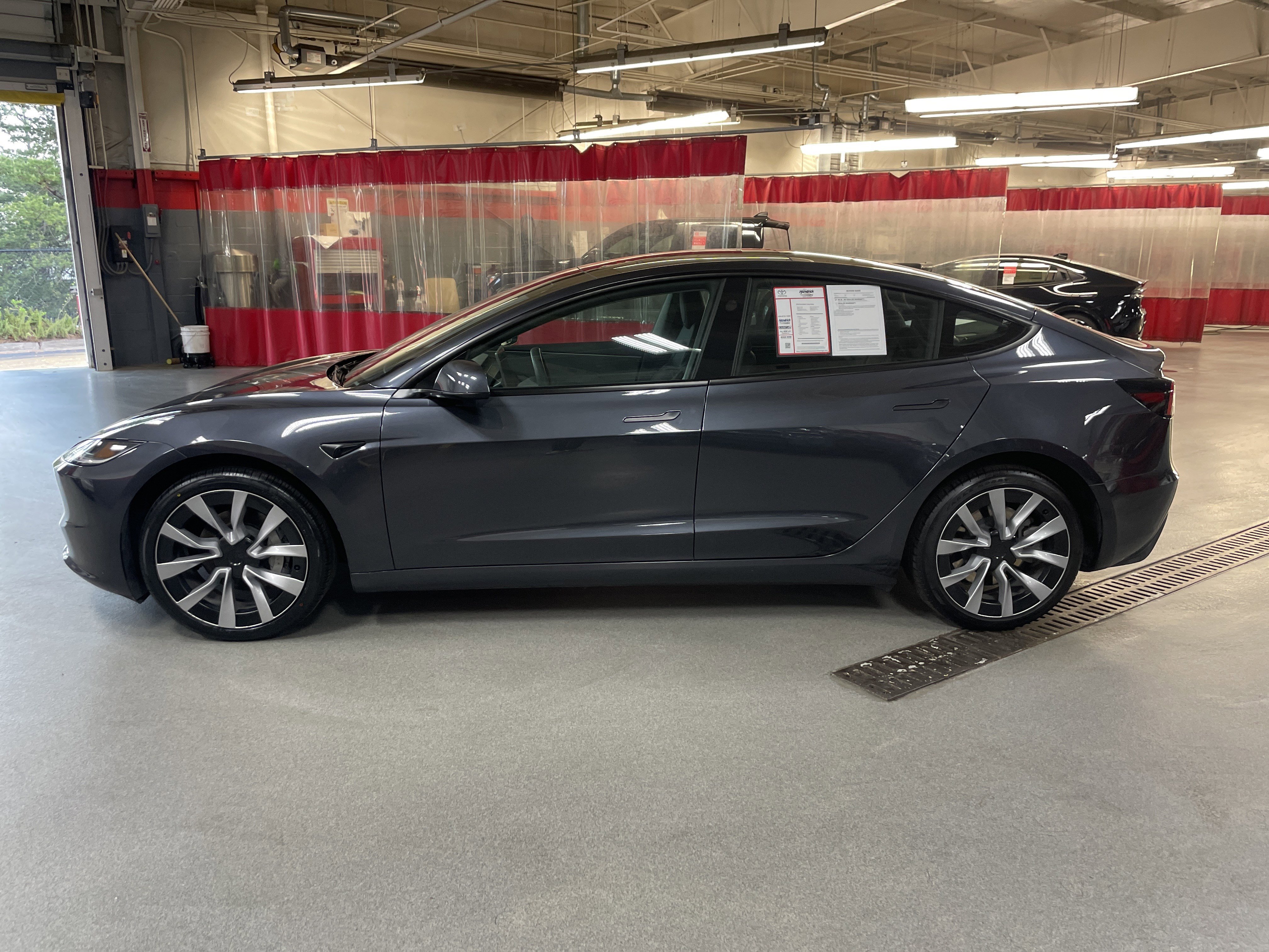 Used 2025 Tesla Model 3 Long Range image 7