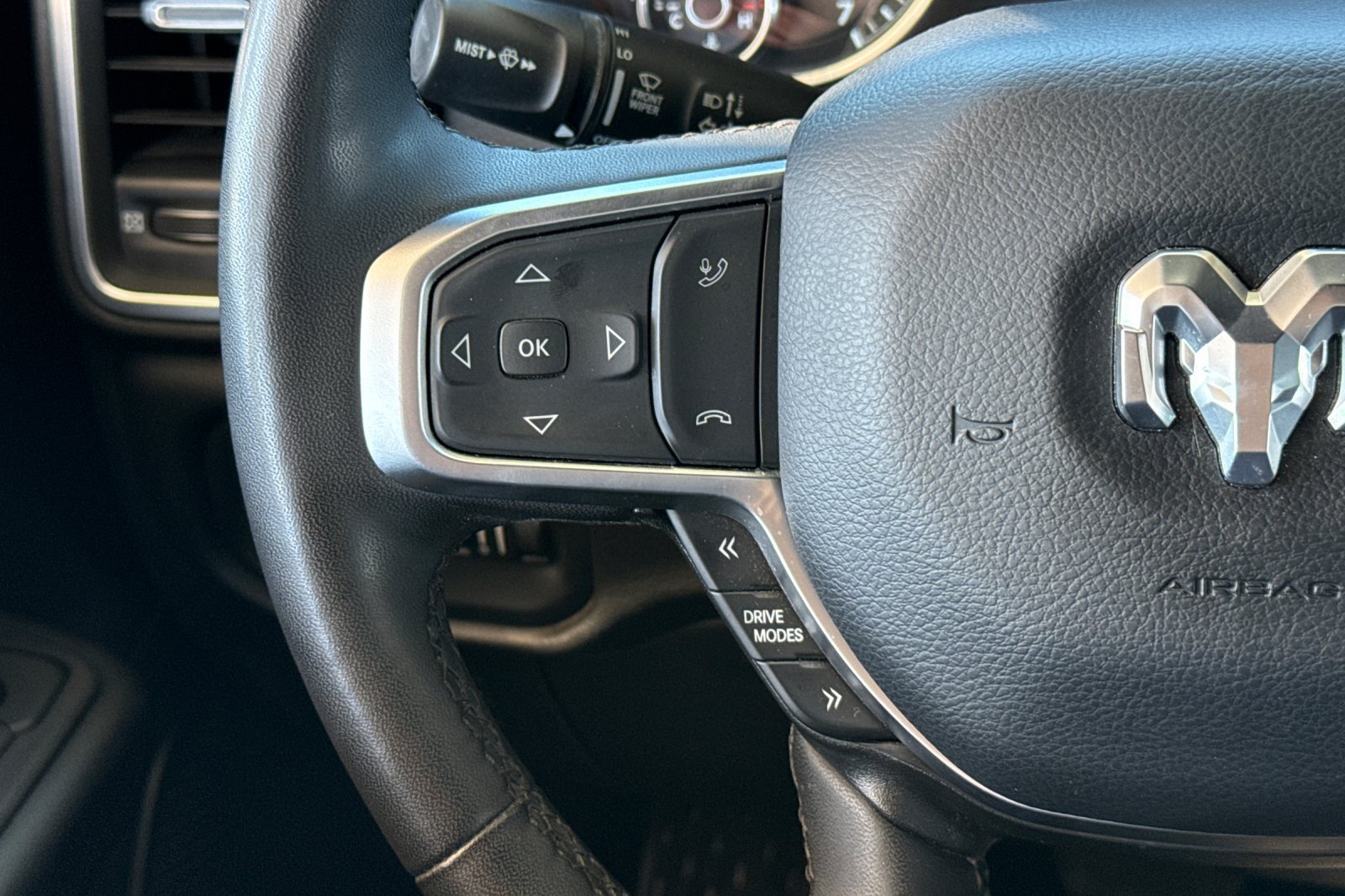 Used 2025 RAM 1500 Big Horn AWD/4WD image 36