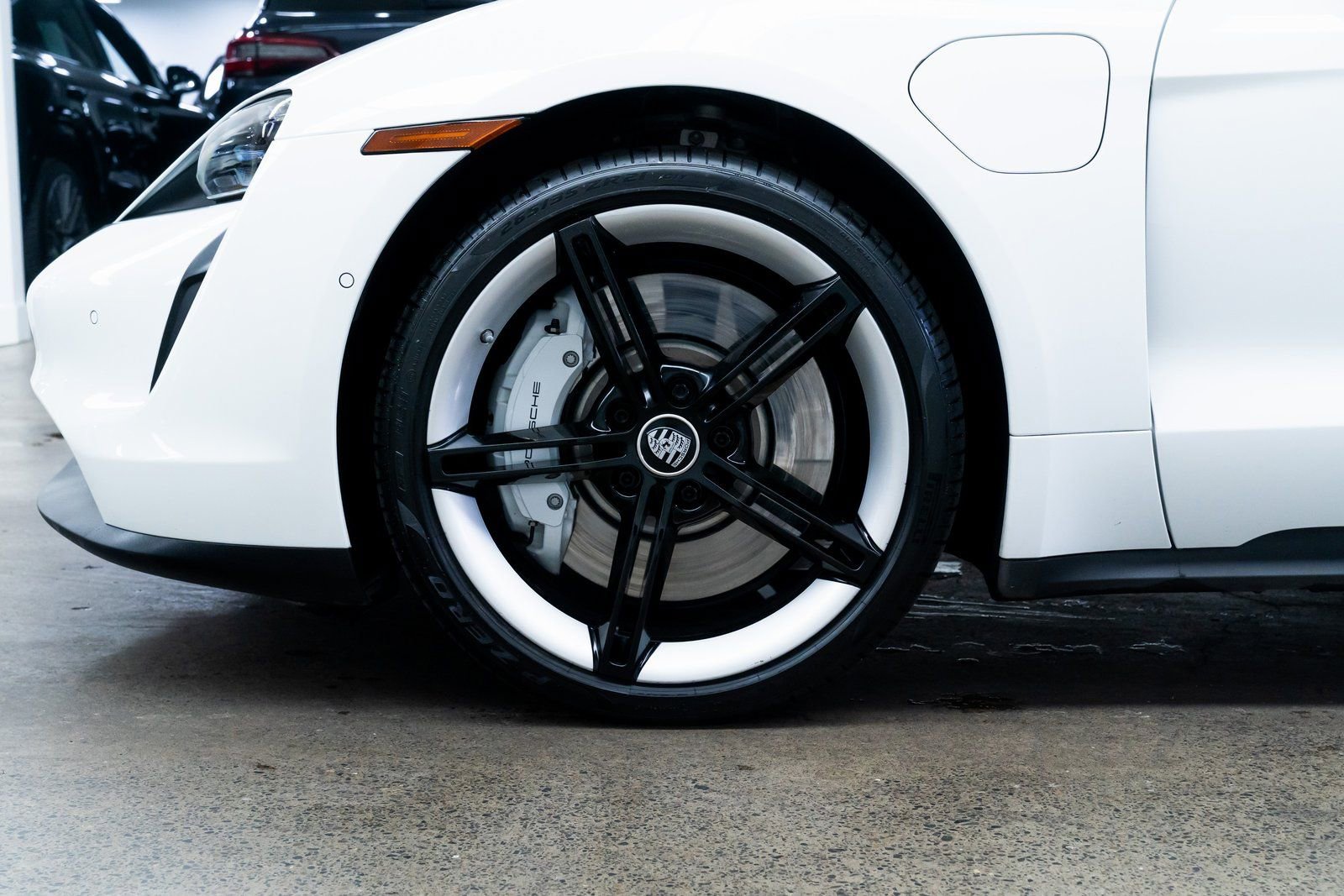 Used 2022 Porsche Taycan 4S image 7