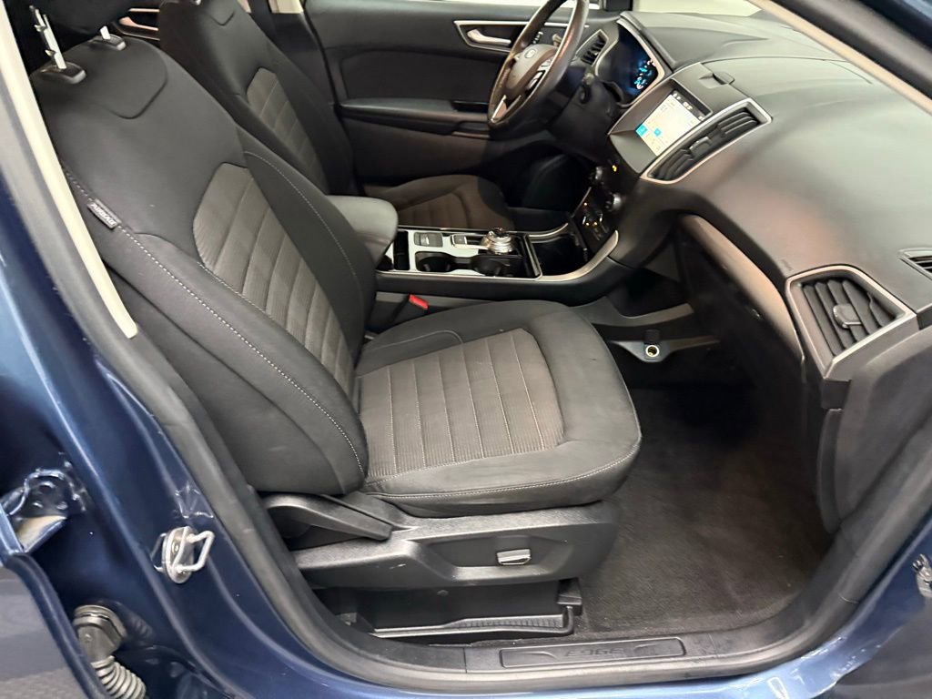 Used 2019 Ford Edge SEL image 27