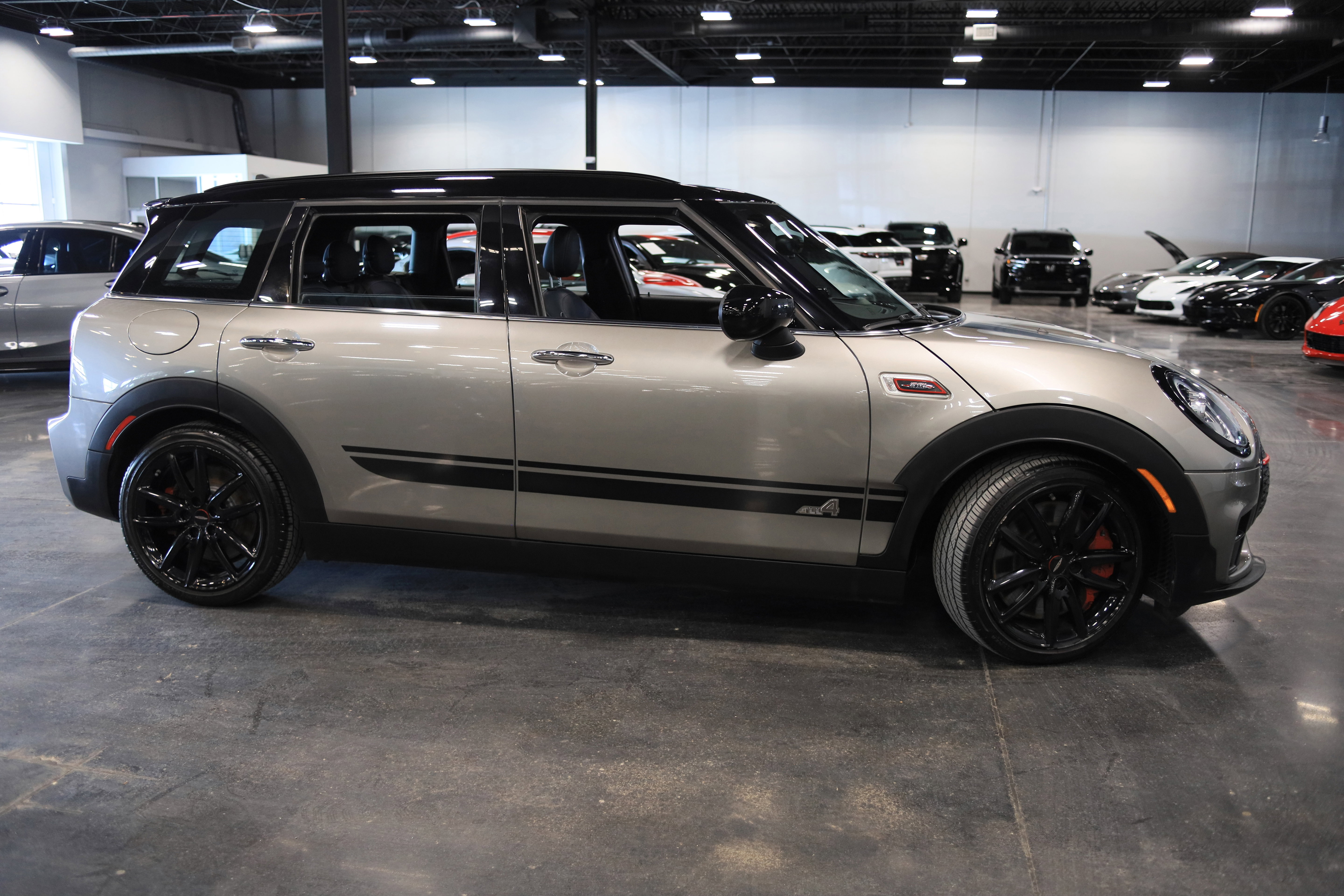 Used 2020 MINI Cooper Clubman John Cooper Works image 8