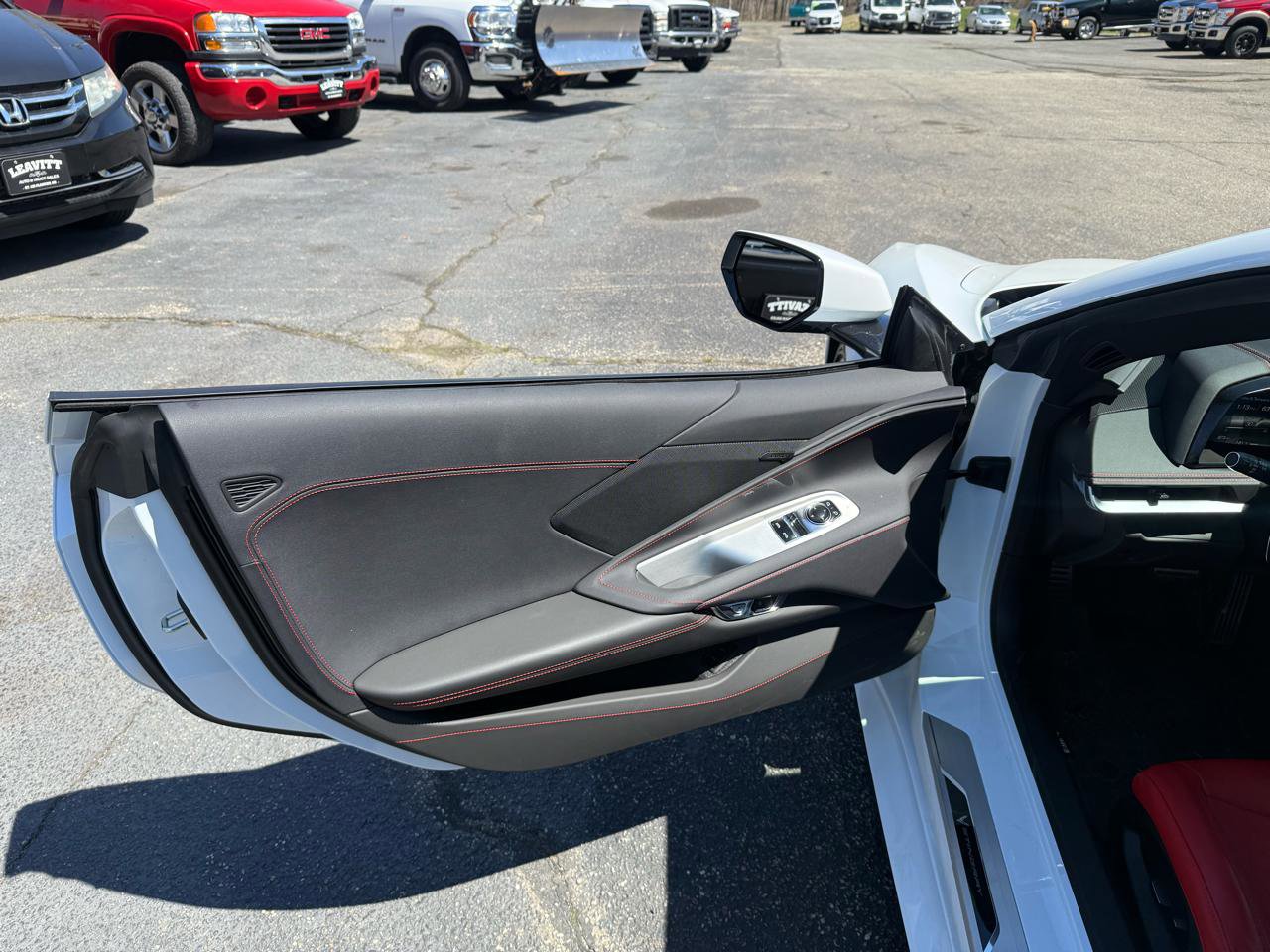 Used 2023 Chevrolet Corvette Stingray Coupe w/ Z51 Performance Package RWD image 32