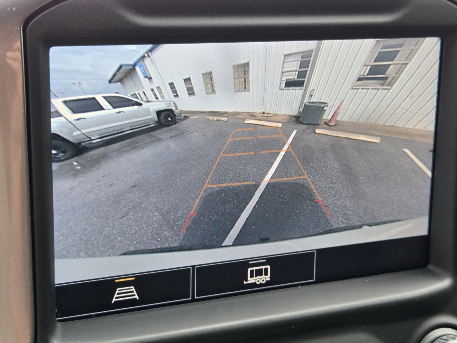 Used 2022 Chevrolet Silverado 1500 LT Trail Boss w/ Convenience Package II image 17