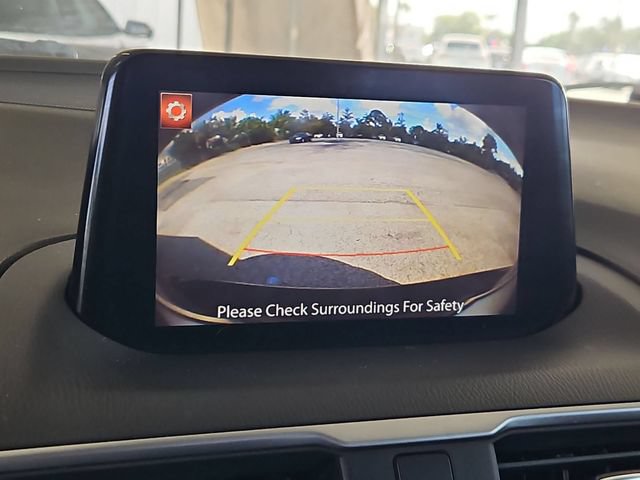 Used 2018 MAZDA MAZDA3 Touring FWD image 17
