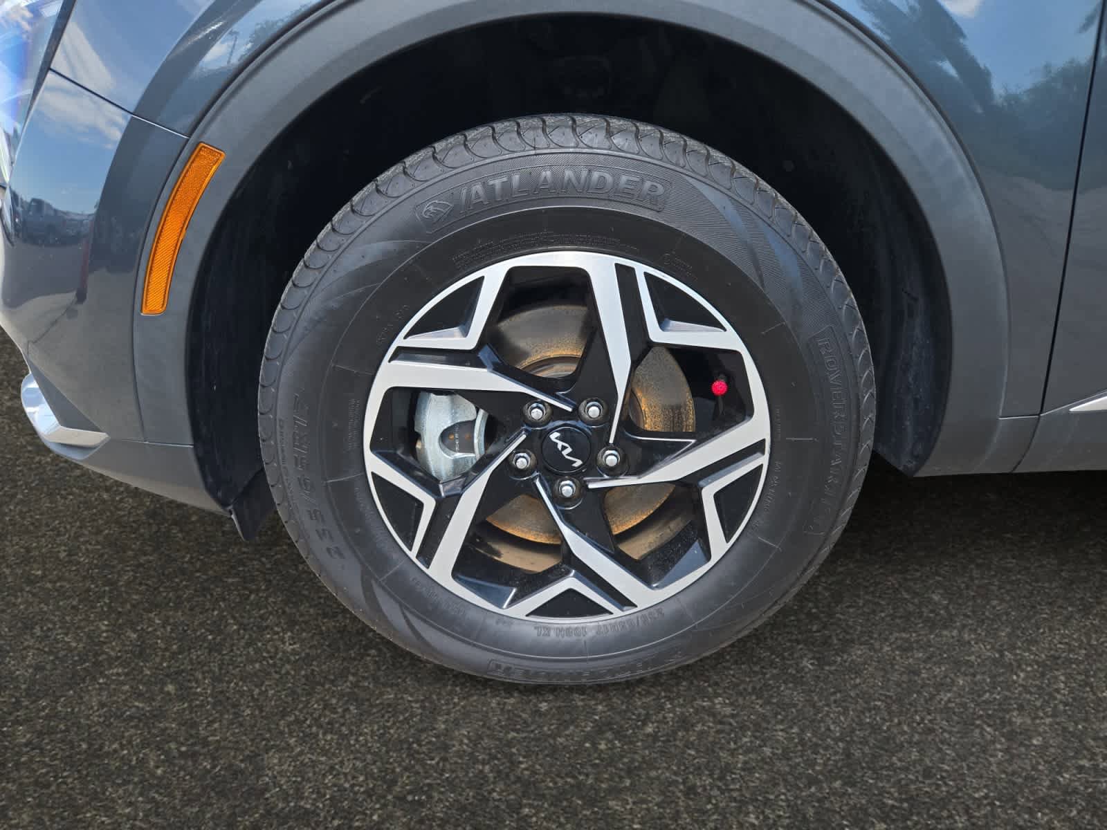 Used 2023 Kia Sportage LX AWD/4WD image 14